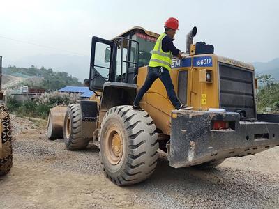 夾山鎮(zhèn) 以“三個明確”推動非道路移動機械尾氣檢測與非道路移動機械管理平臺建設(shè)